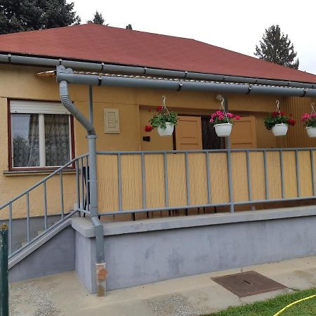 Lacihaz Igal Buitenkant foto