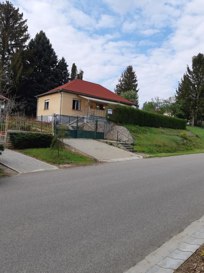 Lacihaz Igal Buitenkant foto