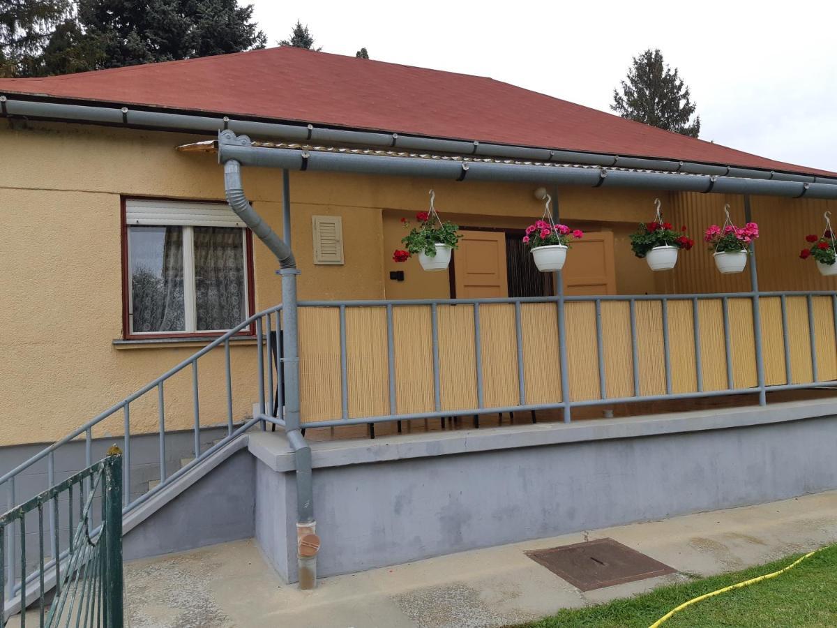 Lacihaz Igal Buitenkant foto