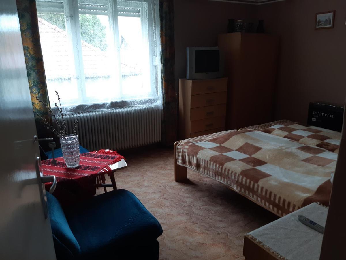 Lacihaz Igal Buitenkant foto
