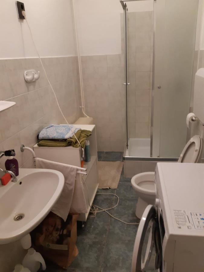 Lacihaz Igal Buitenkant foto